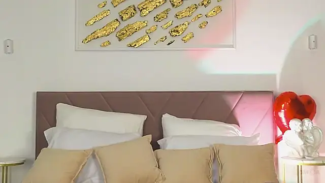 Nicole Broown  online show from 03-08-26, 09:07