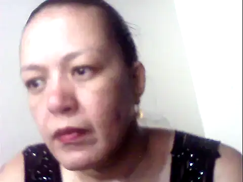 Snapshot of _yayis chatting on 10-01-25, 11:33 yayis online show from 10-01-25, 11:33