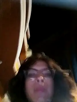 Snapshot of SoftieUwU chatting on 10-02-25, 05:03 SoftieUwU online show from 10-02-25, 05:03