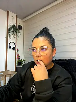 Snapshot of bianca_jhonsson chatting on 11-10-25, 02:43 bianca jhonsson online show from 11-10-25, 02:43