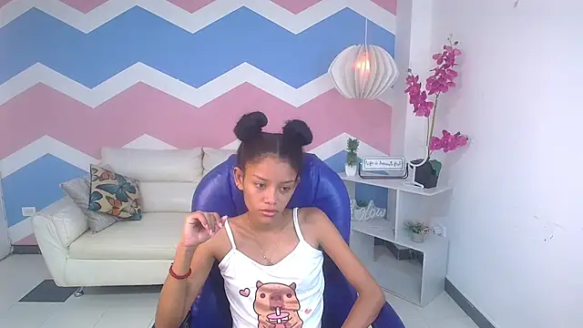 adisson petite1 online show from 10-07-25, 12:24