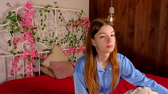 Snapshot of TawanaWalleck chatting on 10-03-25, 06:27 TawanaWalleck online show from 10-03-25, 06:27