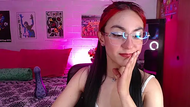 Snapshot of Amy66 chatting on 07-05-26, 07:26 Amy66 online show from 07-05-26, 07:26