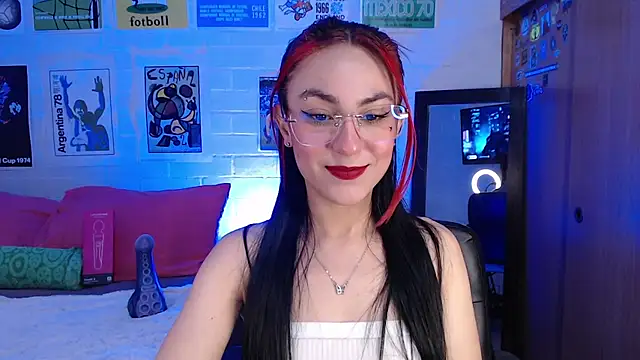 Snapshot of Amy66 chatting on 07-08-26, 11:04 Amy66 online show from 07-08-26, 11:04