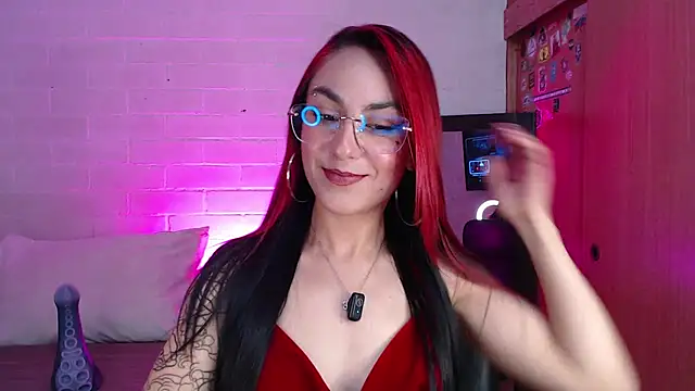 Snapshot of Amy66 chatting on 08-09-26, 11:53 Amy66 online show from 08-09-26, 11:53