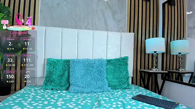 Nyra 18 online show from 11-15-25, 05:31