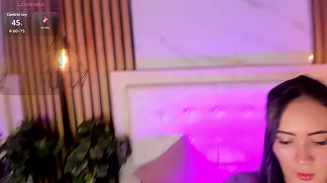 Honey noir online show from 12-03-25, 08:29