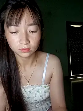roxie-zz online show from 10-15-25, 09:53