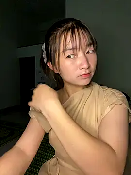 roxie-zz online show from 10-22-25, 02:23