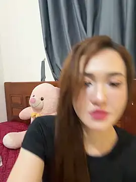 Snapshot of Quynhbabysexy chatting on 06-18-26, 09:14 Quynhbabysexy online show from 06-18-26, 09:14