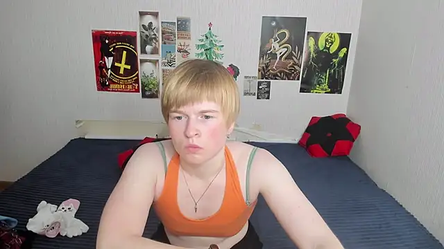 Snapshot of Cattie_w_ chatting on 04-20-26, 01:08 Cattie w online show from 04-20-26, 01:08