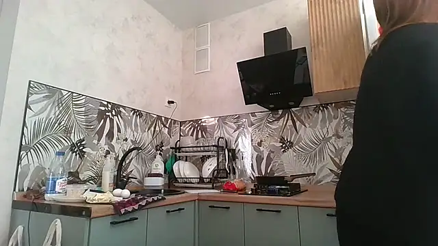 Snapshot of Thavione chatting on 02-02-26, 07:51 Thavione online show from 02-02-26, 07:51