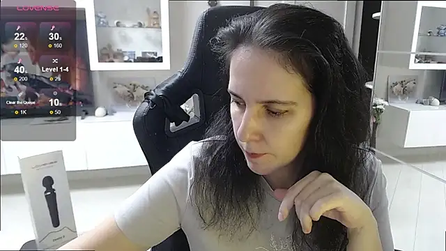 Irwi Tomboy online show from 11-06-25, 12:06