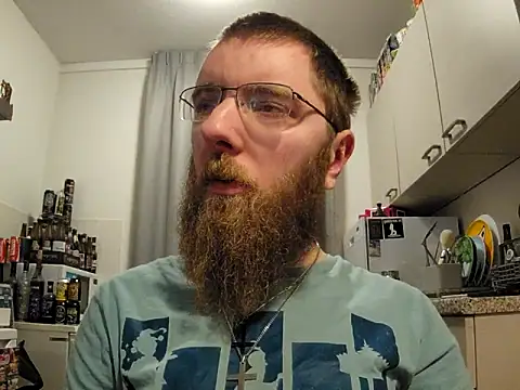 Snapshot of kinderkooriscoel- chatting on 10-20-25, 08:20 kinderkooriscoel- online show from 10-20-25, 08:20