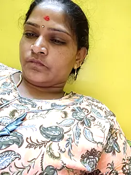 navyasree143 online show from 11-01-25, 02:02