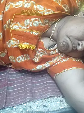 navyasree143 online show from 12-14-25, 04:34