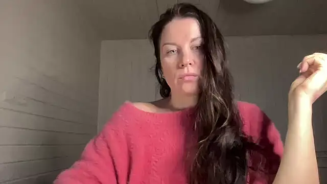 Snapshot of Tarivona chatting on 02-01-26, 02:15 Tarivona online show from 02-01-26, 02:15