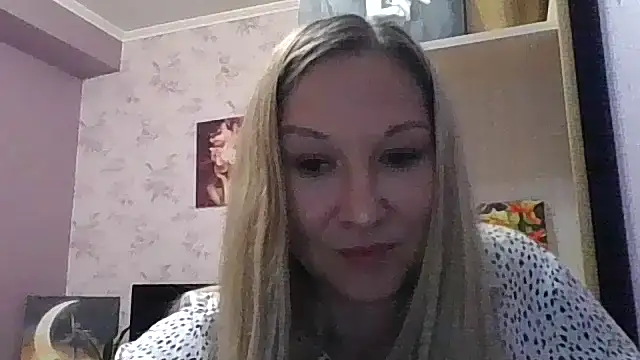 Snapshot of marii-a39 chatting on 09-29-25, 01:16 marii-a39 online show from 09-29-25, 01:16