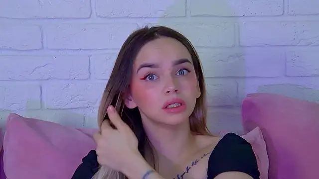 AnitaVenture online show from 03-12-26, 04:07