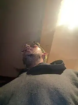 ThrowedWorldWide online show from 11-16-25, 01:33