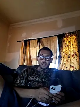 ThrowedWorldWide online show from 11-17-25, 01:50