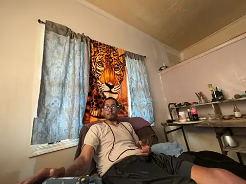 ThrowedWorldWide online show from 03-18-26, 03:15