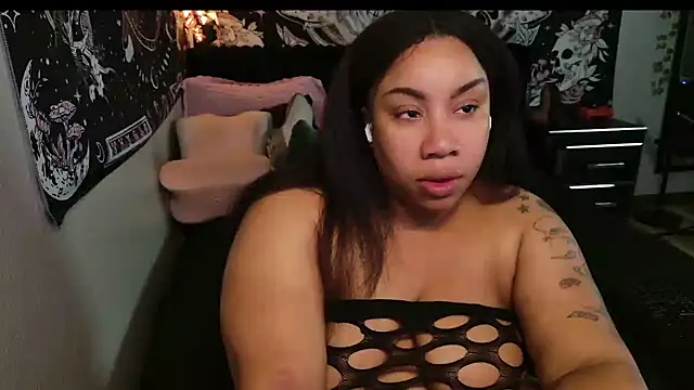 NeliaHexxen online show from 07-13-26, 08:50