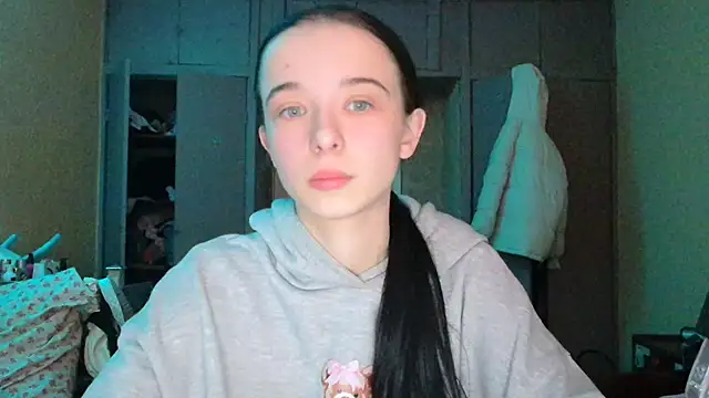 Emilia Light online show from 02-24-26, 07:06