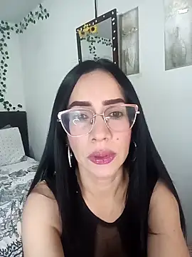 Snapshot of YaraDuartee chatting on 03-06-26, 11:23 YaraDuartee online show from 03-06-26, 11:23