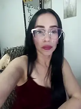 Snapshot of YaraDuartee chatting on 03-12-26, 12:28 YaraDuartee online show from 03-12-26, 12:28