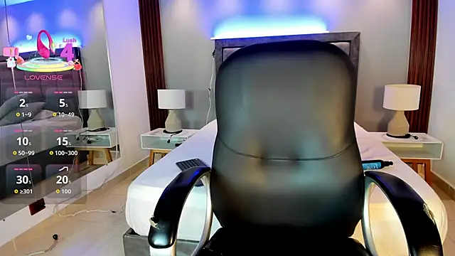 Caroline Millerr online show from 02-18-26, 07:54