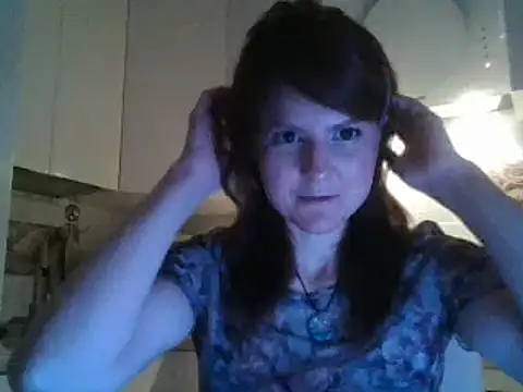 Arivonne online show from 02-28-26, 09:05