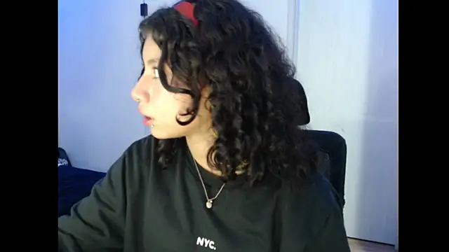 Ivonnybonn online show from 11-06-25, 05:19