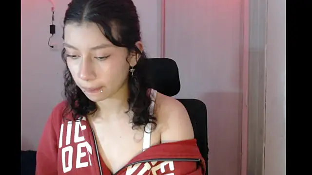 Ivonnybonn online show from 12-13-25, 11:32