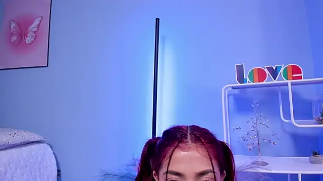 KathiaSaenz  online show from 11-12-25, 04:13