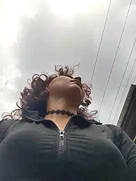  TOMOE online show from 12-19-25, 05:20