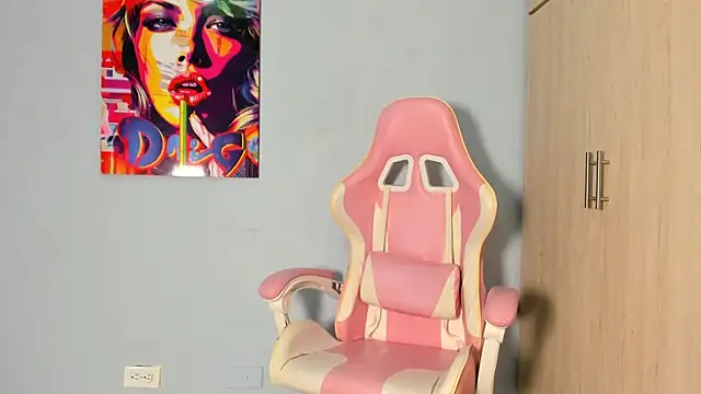 Snapshot of Athenea__fox chatting on 11-07-25, 11:54 Athenea fox online show from 11-07-25, 11:54