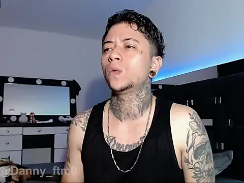 Dannystone2 online show from 05-05-26, 11:24