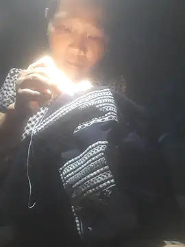 Snapshot of bree-zz chatting on 10-07-25, 04:09 bree-zz online show from 10-07-25, 04:09