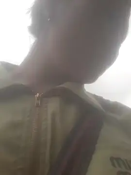 Snapshot of bree-zz chatting on 11-05-25, 01:16 bree-zz online show from 11-05-25, 01:16