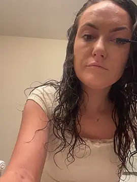 sexybriiiixoxo online show from 05-17-26, 04:25