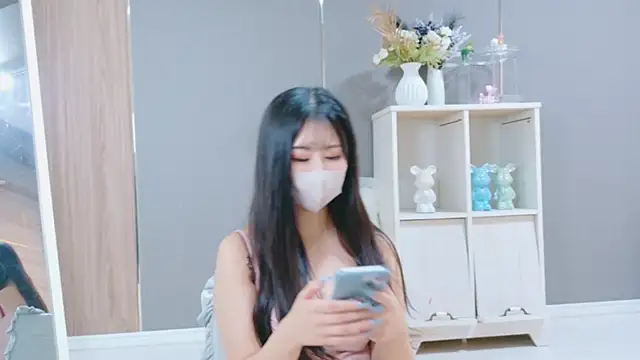 Snapshot of -Rukachi- chatting on 10-18-25, 10:27 -Rukachi- online show from 10-18-25, 10:27