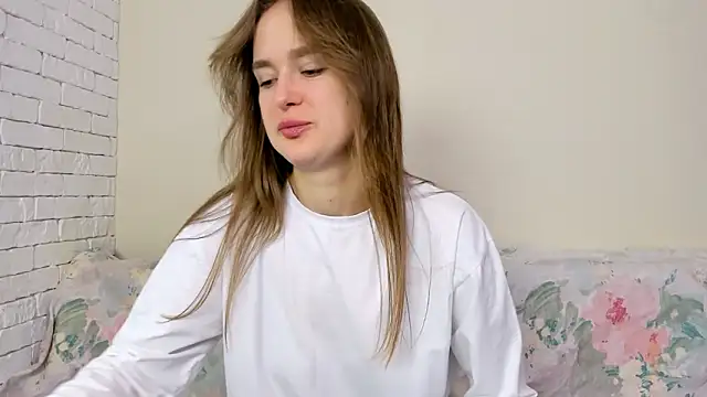 LilMary  online show from 03-19-26, 07:12