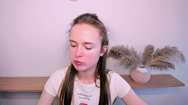 LilMary  online show from 04-21-26, 08:31