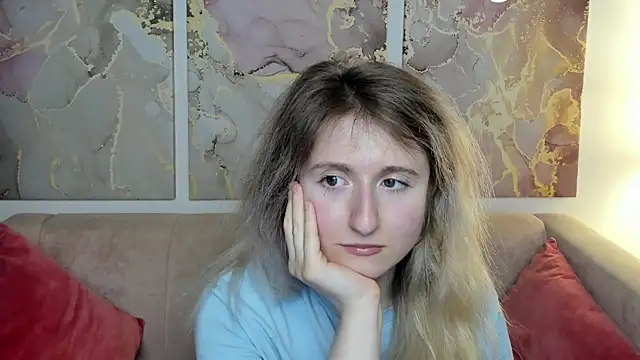 Snapshot of CamillaDreamer chatting on 05-11-26, 04:04 CamillaDreamer online show from 05-11-26, 04:04