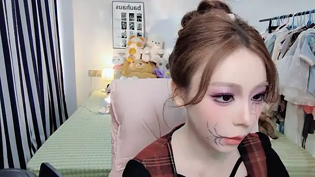 Gardenia-222 online show from 10-31-25, 06:03