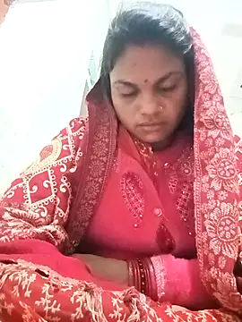 Snapshot of SHMA-77 chatting on 11-22-25, 04:39 SHMA-77 online show from 11-22-25, 04:39