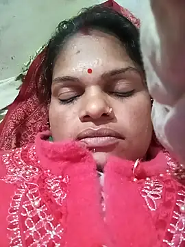 Snapshot of SHMA-77 chatting on 11-24-25, 03:23 SHMA-77 online show from 11-24-25, 03:23