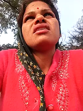 Snapshot of SHMA-77 chatting on 11-27-25, 03:52 SHMA-77 online show from 11-27-25, 03:52