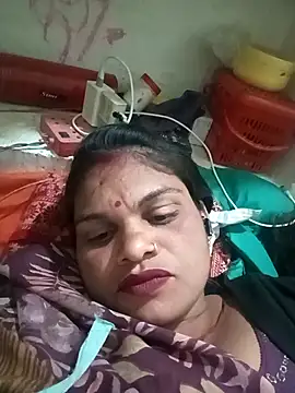 Snapshot of SHMA-77 chatting on 02-15-26, 03:31 SHMA-77 online show from 02-15-26, 03:31